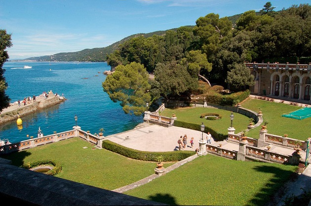 Il Parco di Miramare in una foto di Gianluca Trimarchi VIA <a href="https://www.flickr.com/photos/ryogt/4927375519/in/photolist-8vq65k-UkskDb-8FWYmv-aCsSD9-VHQsjn-UujX7g-58Bxnm-VyvDWo-nLRkPe-VC6rrX-Rbucr2-ggxWM-VntLdC-V2VEs5-V2VBTN-2VvxAz-Uoxxoe-jedb9h-VC61fp-V2Vsc3-C84wTS-k2mAxx-VntcKw-rZcSYk-7o7X5h-V8Batd-V6DJH3-S3dTVS-VyvmMJ-ewjFJa-7o7YE5-GZ5d9n-7o7Xd9-V2VhGm-NPcKKq-VC5XTk-7o7Xvb-ewnRgd-4JXtM1-ewnR1N-V2Vray-kHcjX-pgxHVi-ewnQtL-ewnQAA-nZFbUZ-VHQKKp-ewnQKS-4JXsnC-4JTfqi" rel="nofollow" class="blpwp">FLICKR</a>