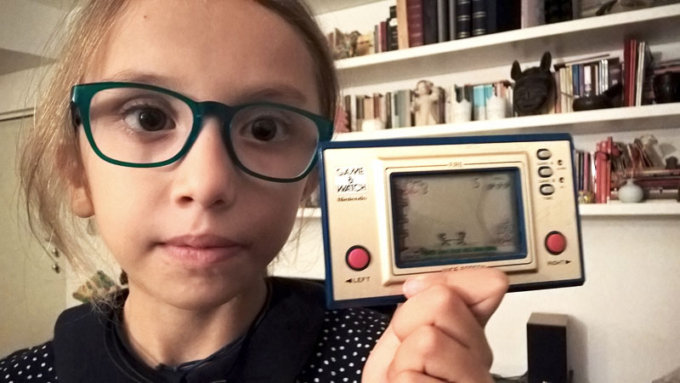 No. Il Nintendo Game & Watch dei miei genitori non è <em>touch</em>.